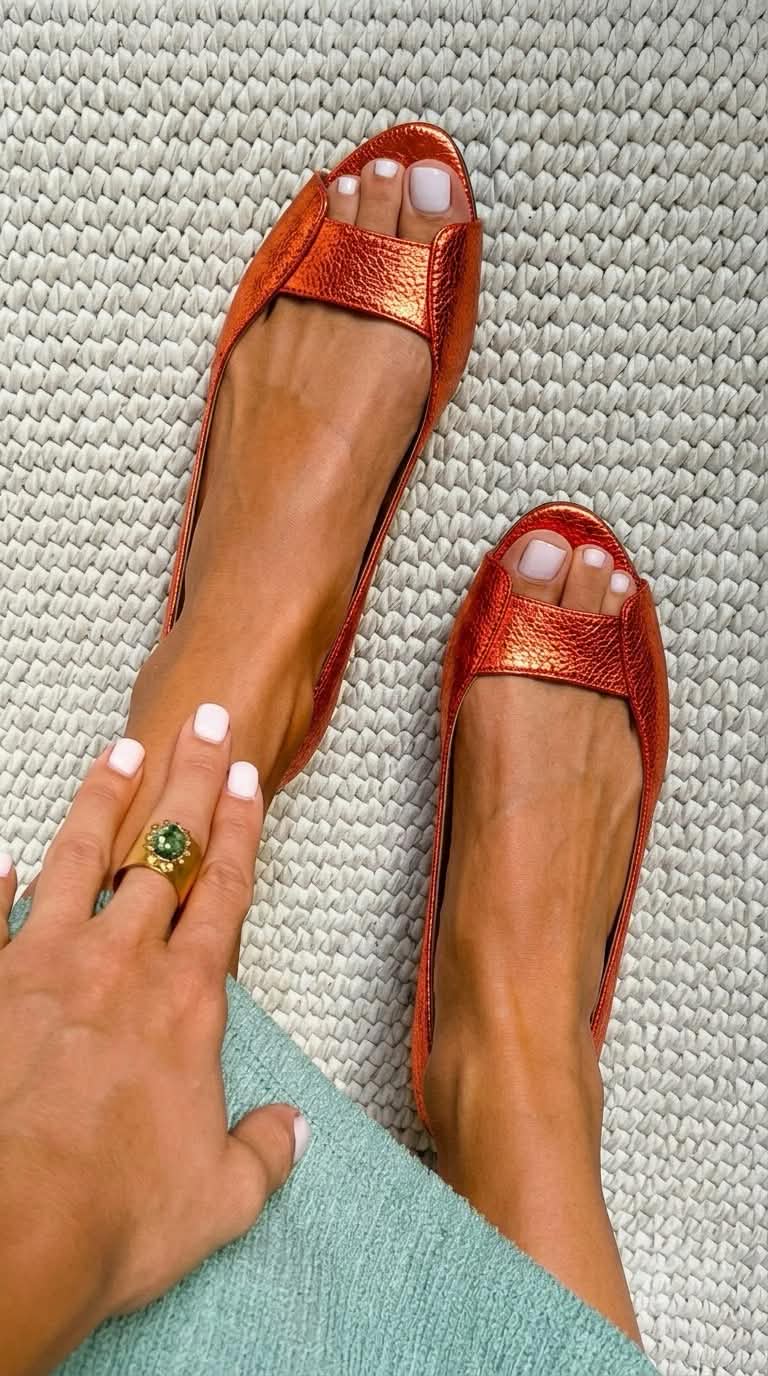 ADELINA | KOMFORTABLE UND ELEGANTE GOLDENE SANDALEN