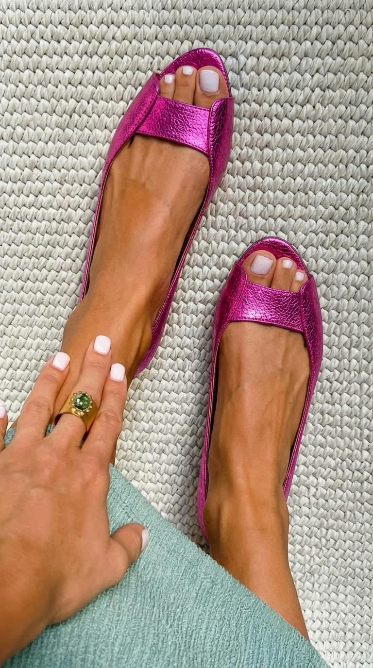 ADELINA | KOMFORTABLE UND ELEGANTE GOLDENE SANDALEN